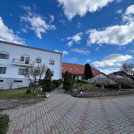 Hotel Colina Restaurant & Events Bistriţa Esterno foto